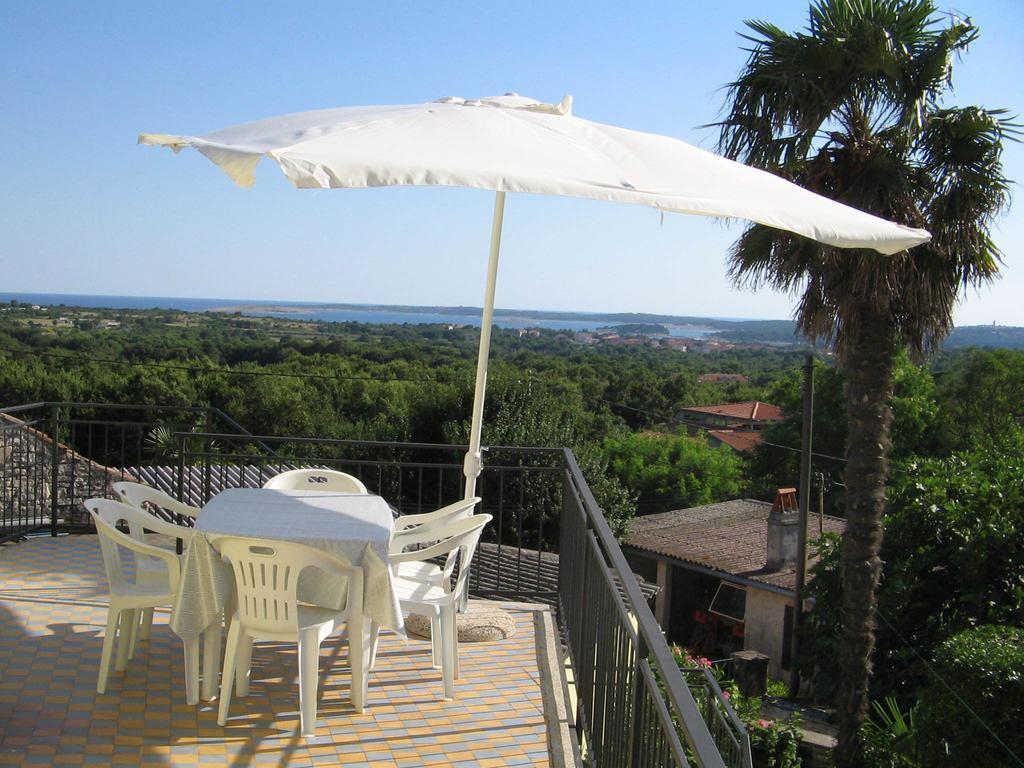 Aurelia Apartment Ližnjan Екстериор снимка