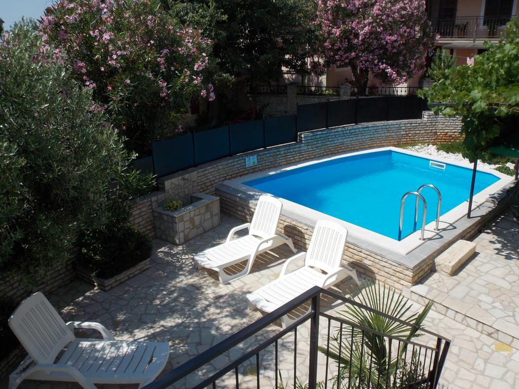 Aurelia Apartment Ližnjan Екстериор снимка